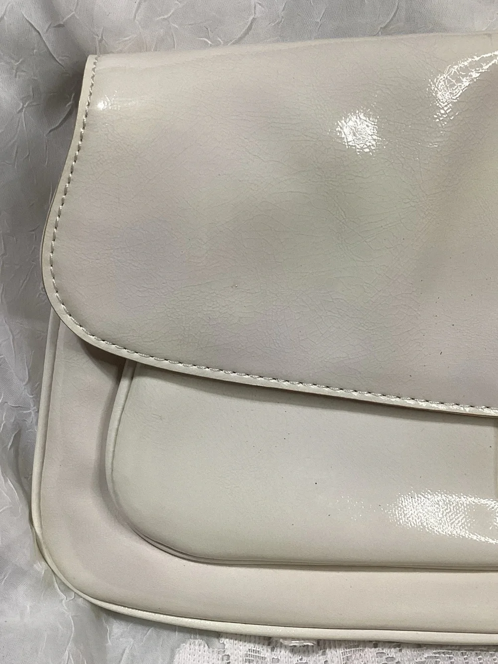 Liz Claiborne glossy cream